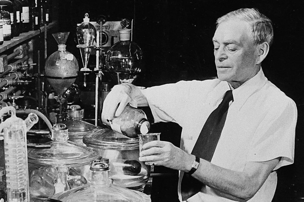 casimir funk discovered which vitamin in 1912
